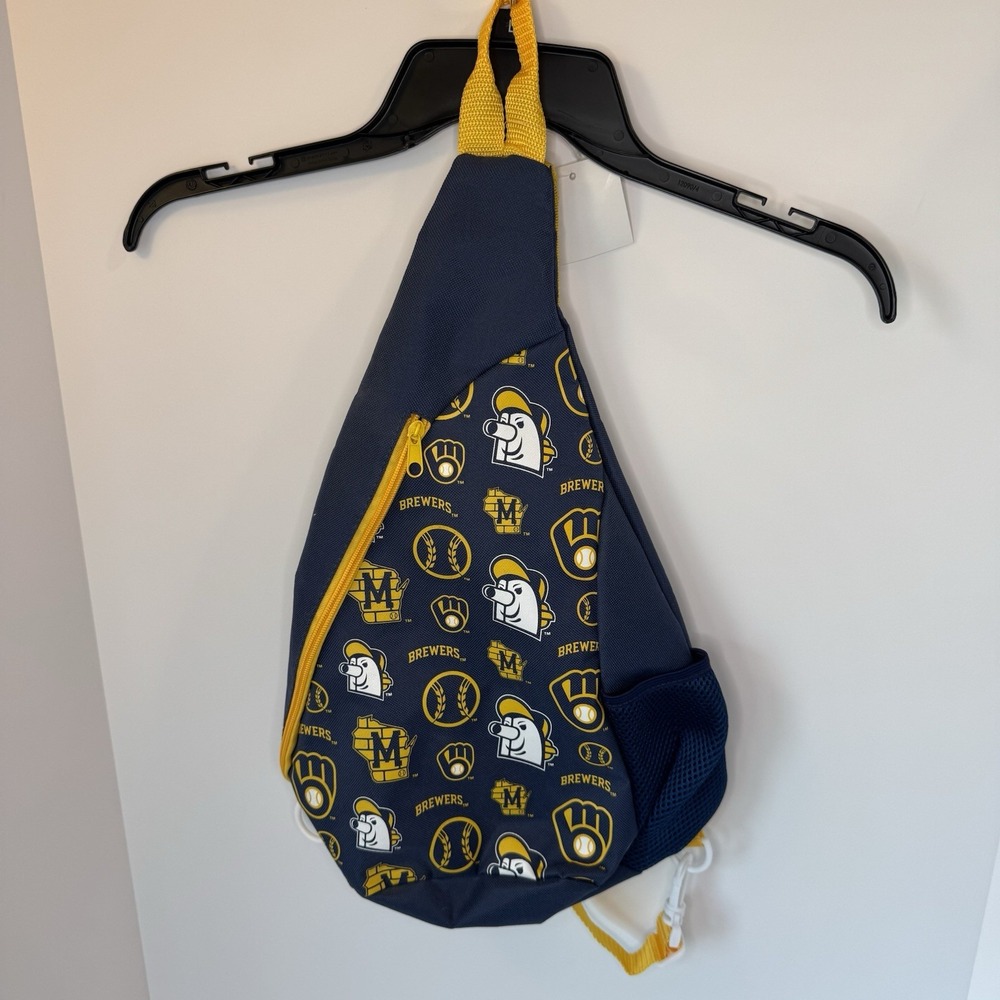 Milwaukee Brewers Blue‎ Crossbody Bag Sling Bag Fanny Pack Zippered Pocket New